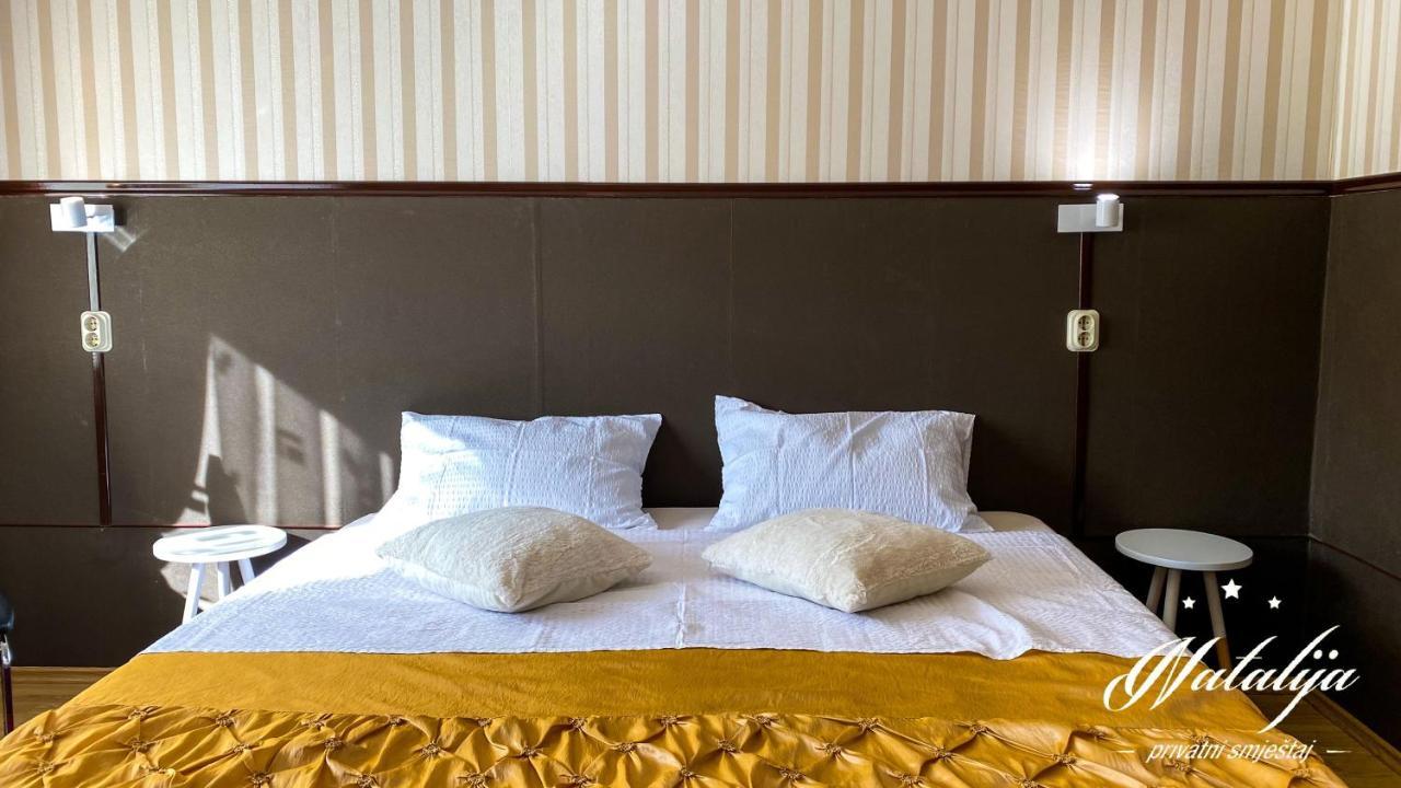 Smjestaj Natalija Hotel โอซีเยก ภายนอก รูปภาพ