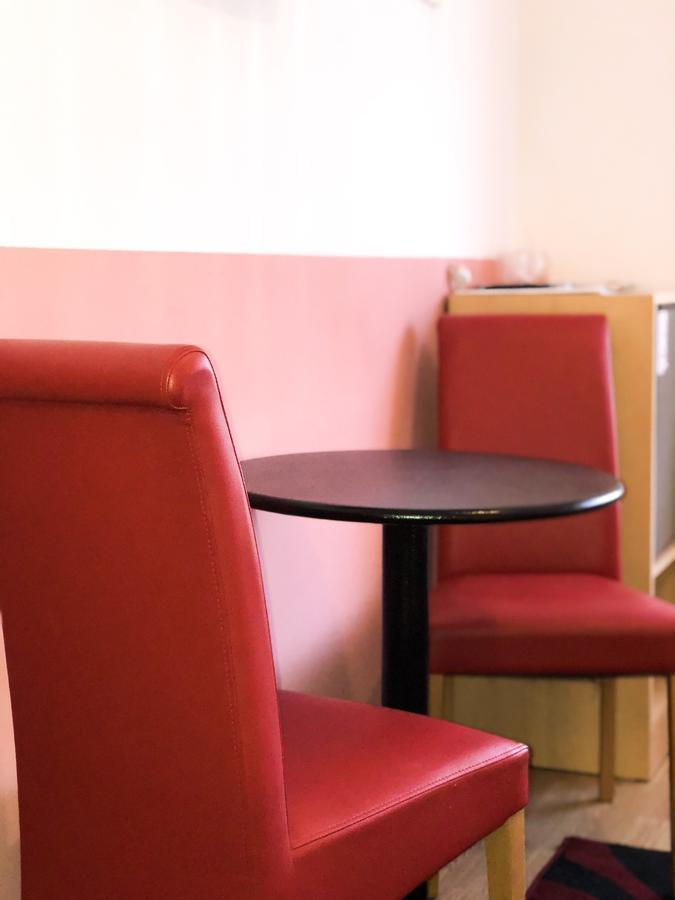 Smjestaj Natalija Hotel โอซีเยก ภายนอก รูปภาพ