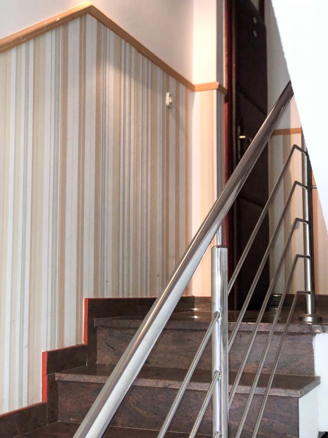 Smjestaj Natalija Hotel โอซีเยก ภายนอก รูปภาพ