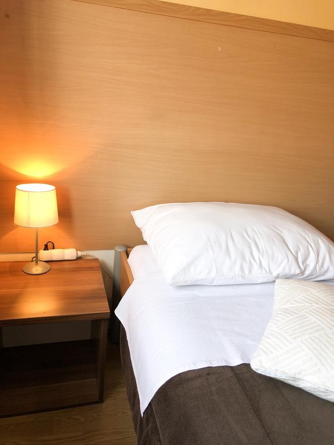 Smjestaj Natalija Hotel โอซีเยก ภายนอก รูปภาพ